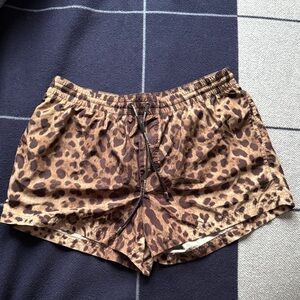 Dolce Gabbana leopard print swim trunks men’s medium